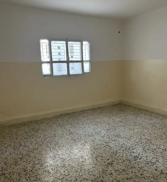 For single tenants: 2-room ground-floor flat in Jabal Al Amera Rahma