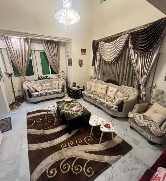 4 master bedrooms and a garden: furnished villa for daily rent near Junia Roundabout