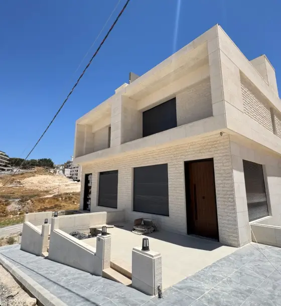 Rajm Omeish semi-detached villa, new, 407 m² over three floors