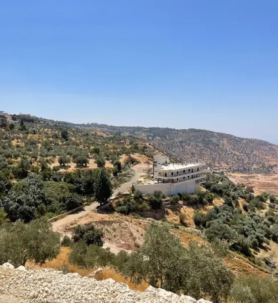 500 m² plot with open western views near Bader Al Jadedeh