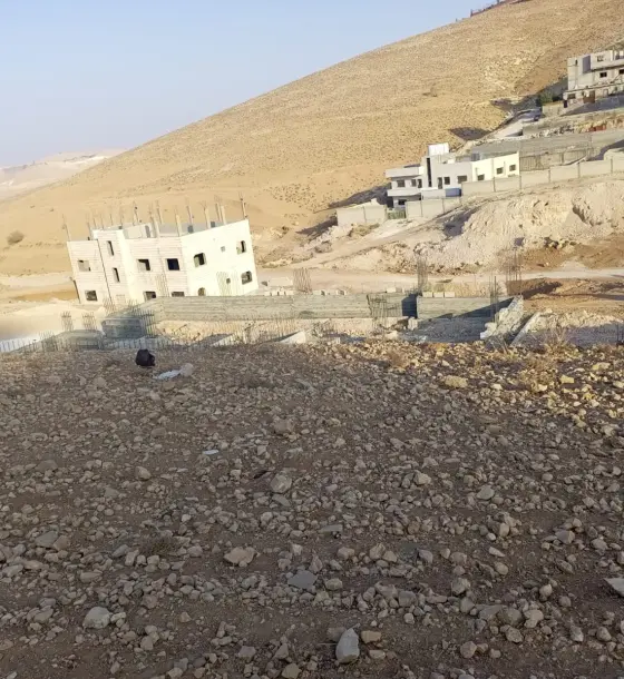 Near the Ring Road in Al Mughayrat, Zarqa lands, 500 m² residential plot