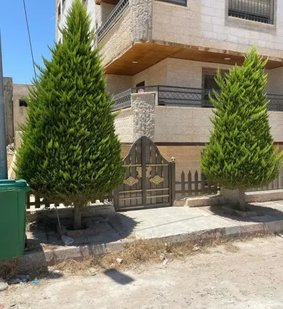 Petra Street, Irbid semi-ground flat of 153 m² with a 110 m² terrace