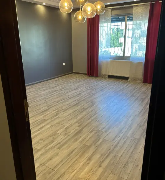 University quarter, Al Jubayha: 172 m² 3-bedroom flat with parquet floors