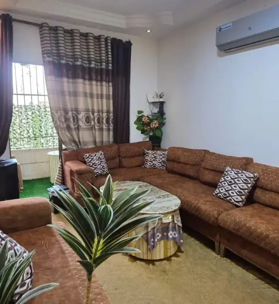 Two flats in one: 201 m² 4-bedroom family apartment in Abu Alia, Tabarbour