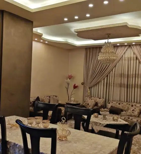 Behind Carrefour in Abu Alanda, a 180 m² first-floor flat for sale