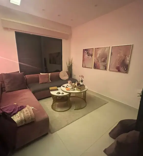 Owner travelling: super-deluxe 91 m² apartment in Al Thuhir for a quick sale