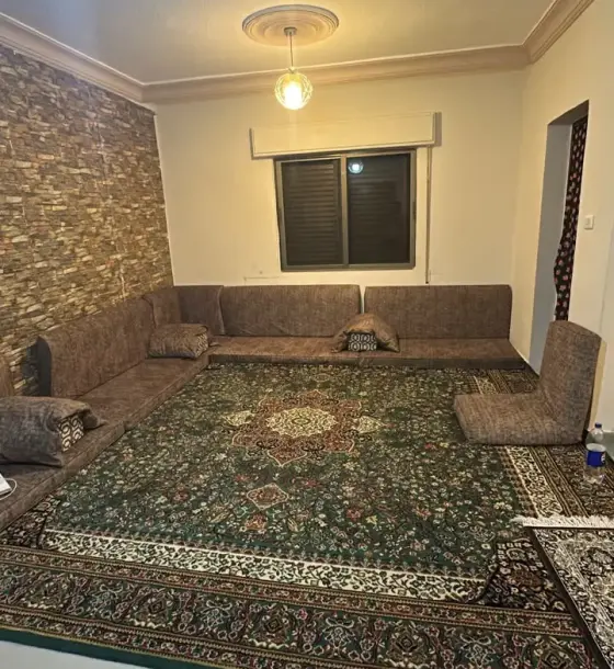 مؤجرة بـ250 دينار شهرياً، شقة استثمارية 142 م² في جبل الزهور