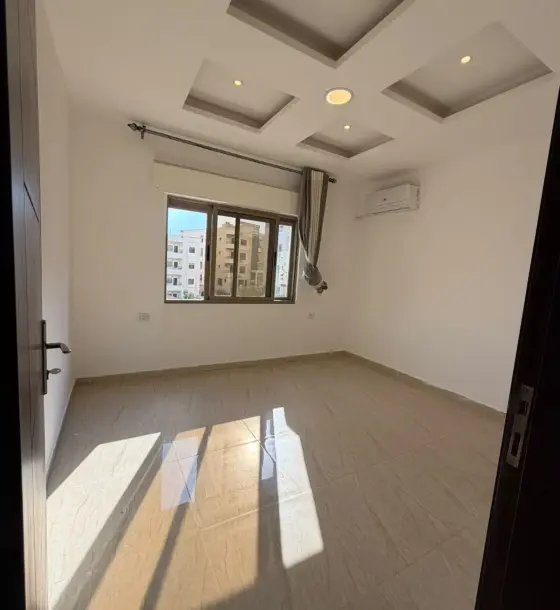 113 m² investment near the University of Jordan: two adjoining studios