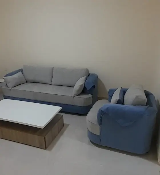 في البنيات عند مدخل جامعة البترا على طريق المطار، سويت مفروش غرفتين للإيجار