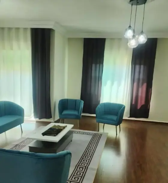 Al Jundi Circle, Marj Al Hamam: furnished 3-bed flat with two private parking spaces