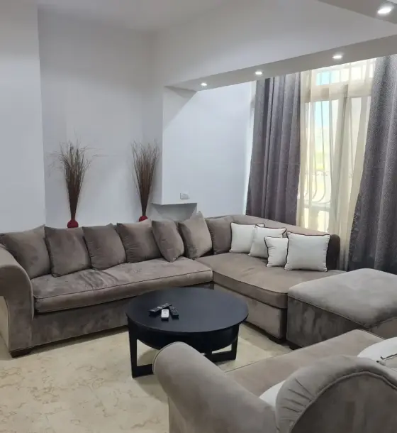 Al Rawnaq by Al Nahda Circle: fully remodelled furnished 157 m² 3-bed flat