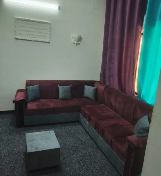 في عمارة عائلات بالجاردنز، استوديو مفروش للإيجار الشهري