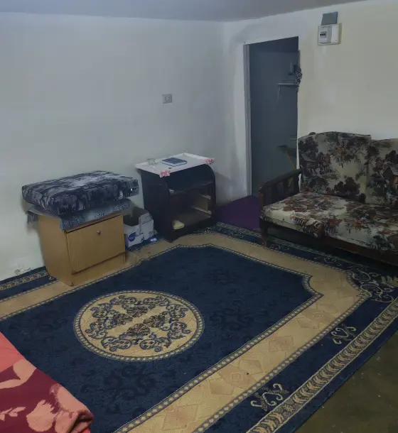 في المدينة الرياضية استوديو صغير للإيجار للشباب