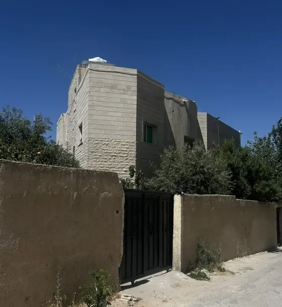 في شفا بدران، طاب كراع، بيت مستقل 3 طوابق على أرض 513 م² مع حدائق وأشجار مثمرة