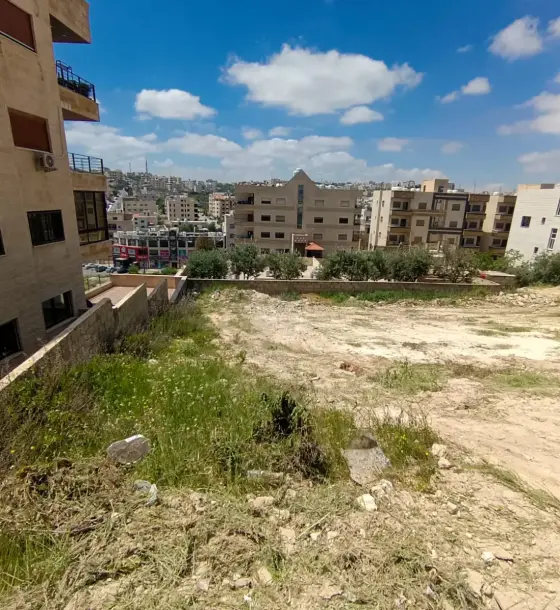 Al Mar'i village plot of 487 m², Residential C, overlooking the Al Bnayyat market