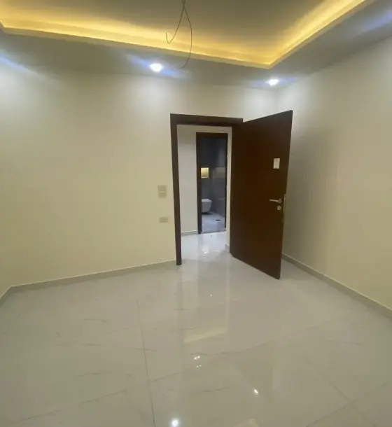 195 m² roof apartment with 200 m² terrace for sale near Al Thaqafa Circle, Irbid