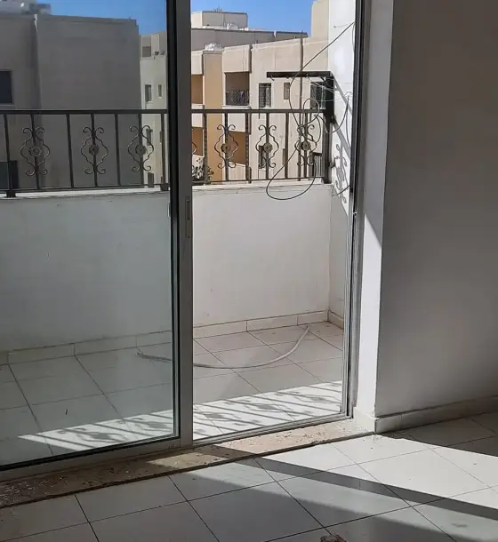 On the road to Zarqa Private University, top-floor 3-bedroom flat in Madinet El Sharq