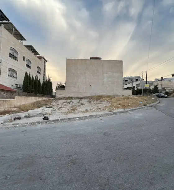 For sale or swap: half-dunum plot on two streets in South Batrawi, New Zarqa