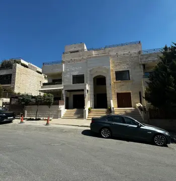 Spacious 5-Bedroom Apartment in Abdoun, Amman - Perfect for Your Dream Home #2894