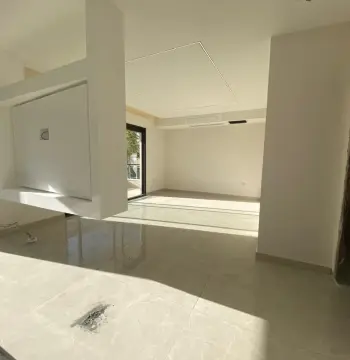 Unfurnished apartment for sale #2358