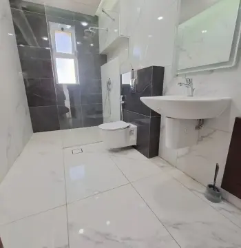 Unfurnished apartment to Rent #2236