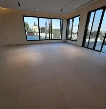 Unfurnished apartment to Rent #1906