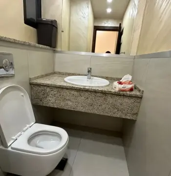Semi-Furnished apartment for rent in Abdoun #4310
