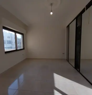Unfurnished Apartment to Rent 300sqm #370