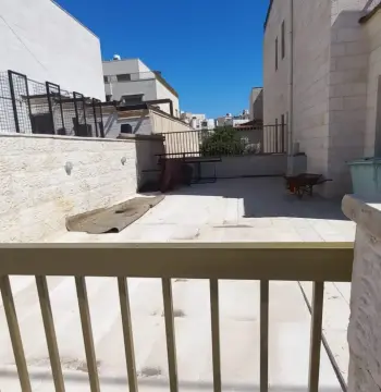 Apartment For Sale inAbdoun #4256