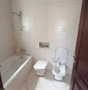 Unfurnished Villa For Rent In abdoun #4250
