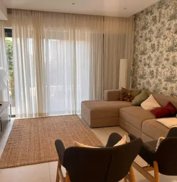 Modern 2-Bedroom Furnished Apartment - Ground Floor #10518