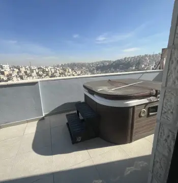 Three bedroom Rooftop for rent in Abdoun #5004