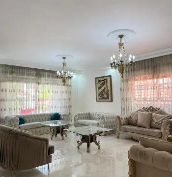 Unfurnished apartment for rent in Swefiyeh #2974