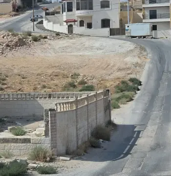 أرض للبيع في Iskan Al Batrawi