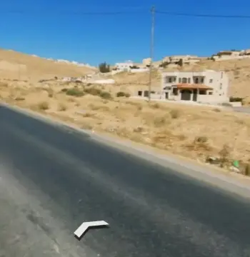 أرض للبيع في Al Zawahra