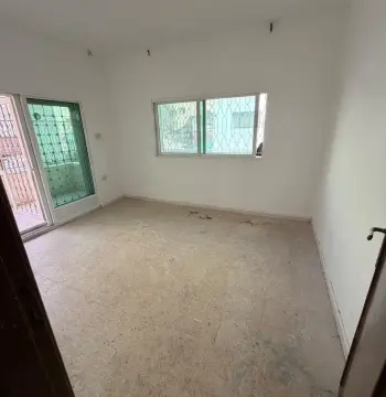 Apartment for sale in University Street