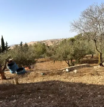 أرض للبيع في Bait Ras