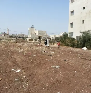 أرض للبيع في Al Hay Al Sharqy