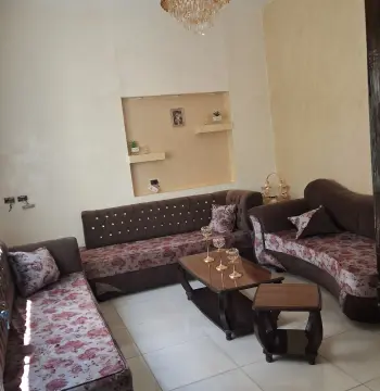 شقة للبيع في Al Khandaq