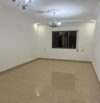 شقة للإيجار في أخرى