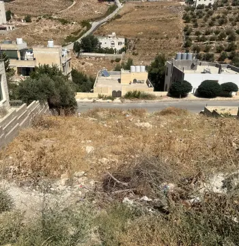 أرض للبيع في Al Saro