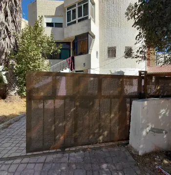 شقة للإيجار في Al-Marj
