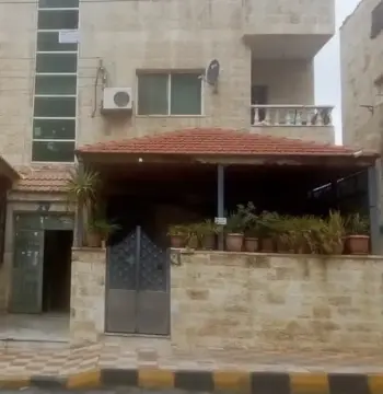 شقة للبيع في ماركا