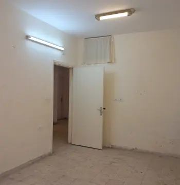 شقة للإيجار في الذراع
