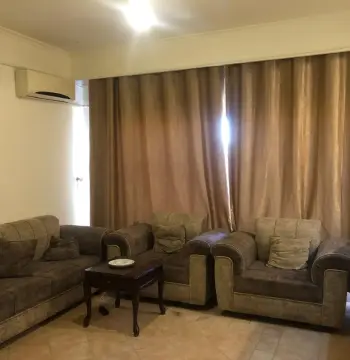 شقة للإيجار في الروابي