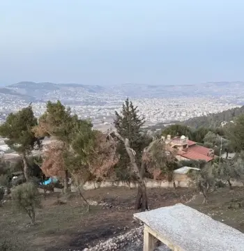 أرض للبيع في الكمالية