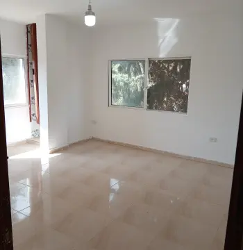 Apartment for rent in Huwwarah
