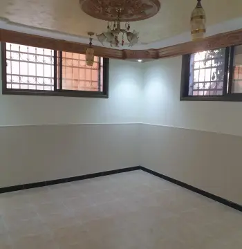شقة للإيجار في Al Quds Street