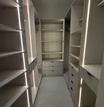 Unfurnished Apartment to Rent #3786