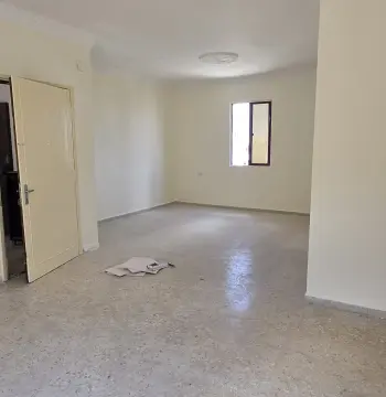 شقة للإيجار في Al Mal'ab Al Baladi